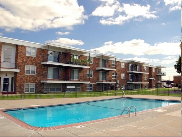 Piscina - Point of America Apartments