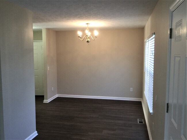 Foto del edificio - 10024 Oriole Ct