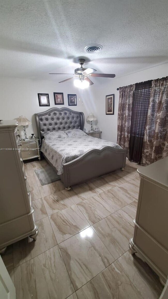 Foto del edificio - 3035 NW 68th St  12D Fort Lauderdale Fl 33309