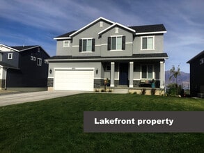 Building Photo - 2672 S Shorewood Dr
