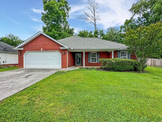 Charming Single Level 3-Bedroom South Knox... - Charming Single Level 3-Bedroom South Knox... House