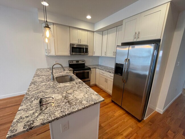 Foto del edificio - 2309 E Oakdale St