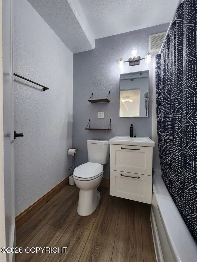 Foto del edificio - 2415 Hemlock St