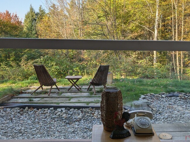 Pared de ventanas - 221 Deans Mountain Rd