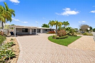 Building Photo - 609 NW 30th Ct