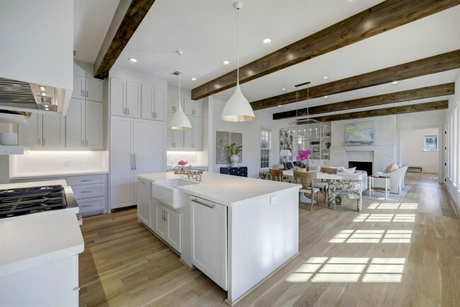 Building Photo - 5215 Stamper Way