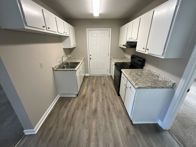 Building Photo - Remodeled High Point home! 3 Bedroom, 2 Ba...