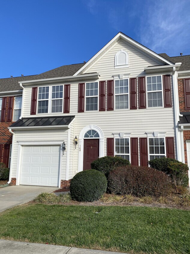 Foto principal - 148 Autumn Falls Dr