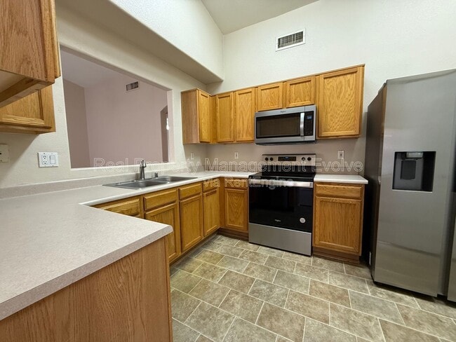 Foto del edificio - 3454 E Juanita Ave