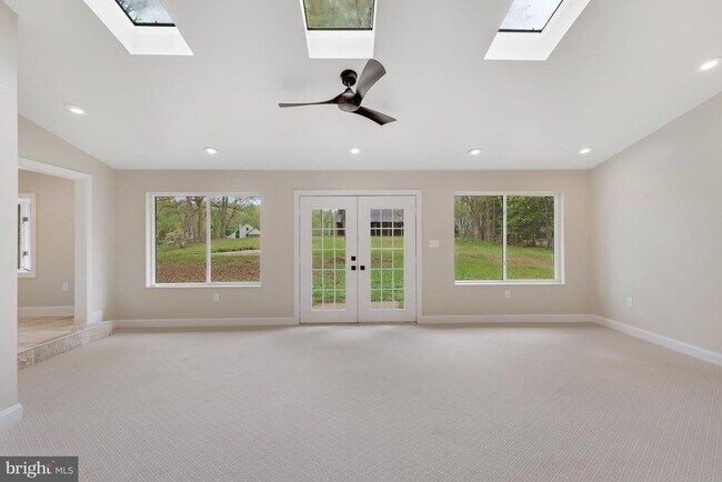 Foto del edificio - 9036 Jeffery Rd