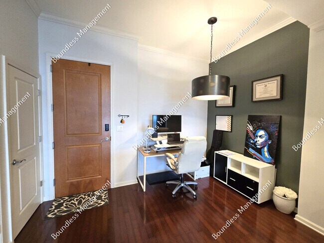 Foto del edificio - 3040 Peachtree Rd NW
