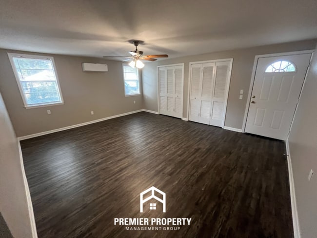 Photo - 2995 Cordell St House