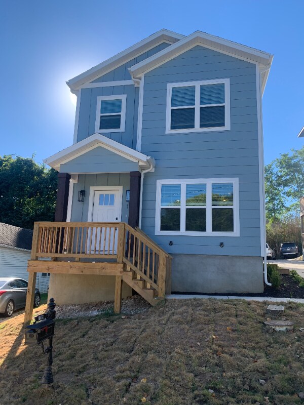 Primary Photo - 119 N Washington Ave