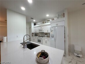 Building Photo - 2260 Heritage Greens Dr
