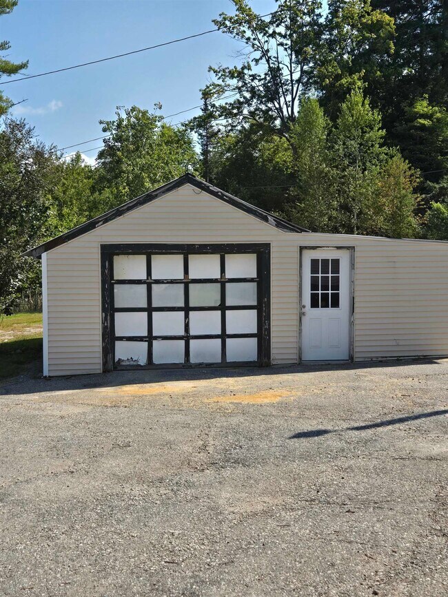 Foto del edificio - 126 NH-104