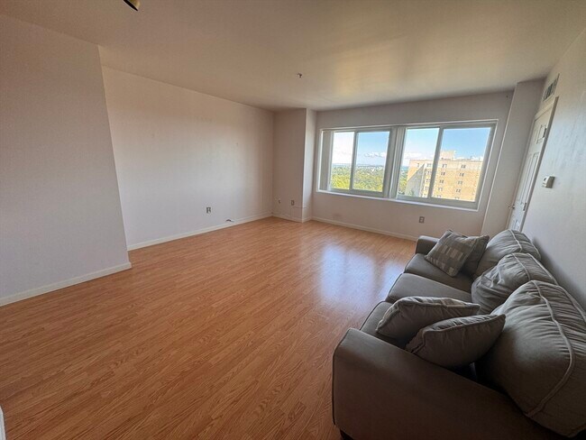 Foto del edificio - 1 Cityview Ln