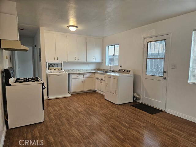 Foto del edificio - 5933 Burnham Ave