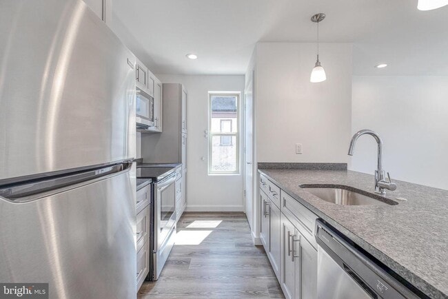 Building Photo - 751 N 43rd St