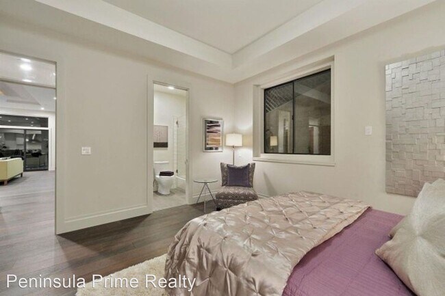Building Photo - 4 br, 3 bath House - 46 Roslyn Avenue