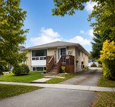 Building Photo - 421 Cottesmore Ave