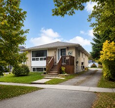 Building Photo - 421 Cottesmore Ave