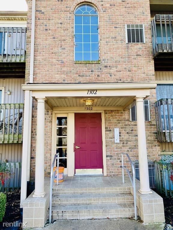 Foto del edificio - 1302 Sugarwood Cir