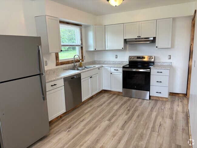 Building Photo - 5204 S College Dr