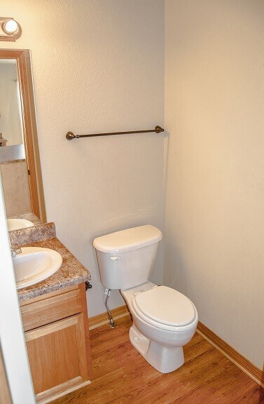 Building Photo - 2853 W Hillshire Dr