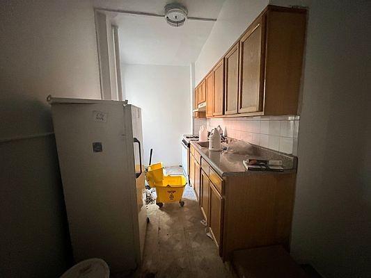 Building Photo - 1 bedroom in BRONX NY 10465