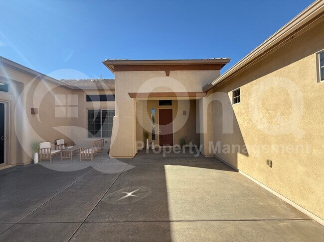 Foto del edificio - 13715 N Tessali Way