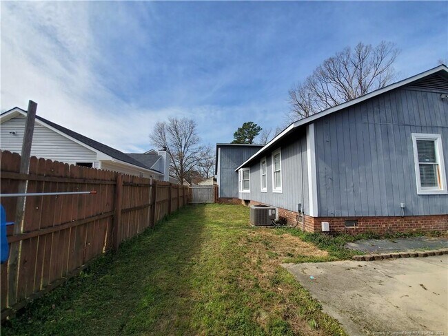 Foto del edificio - 6786 Candlewood Dr