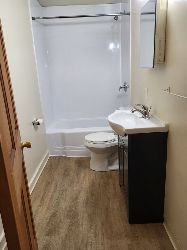 Building Photo - 1226 Berner