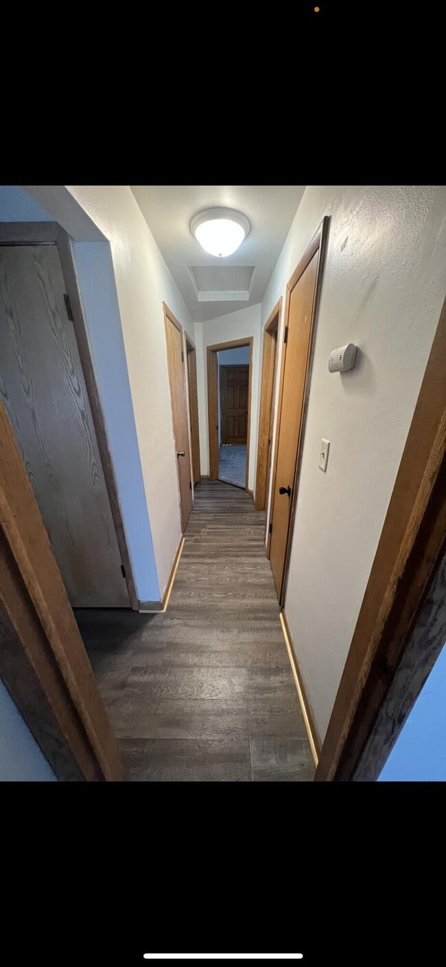 Foto del edificio - 1571 S 76th St