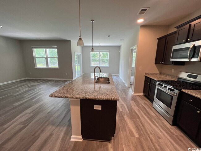 Building Photo - 358 Carmello Cir