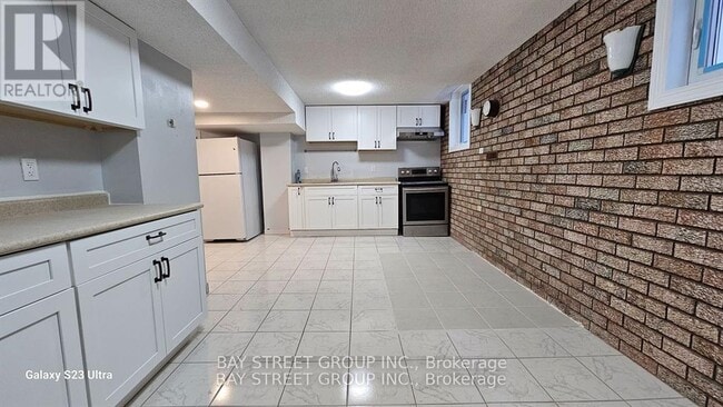 Photo du bâtiment - 627 Aberdeen Ave