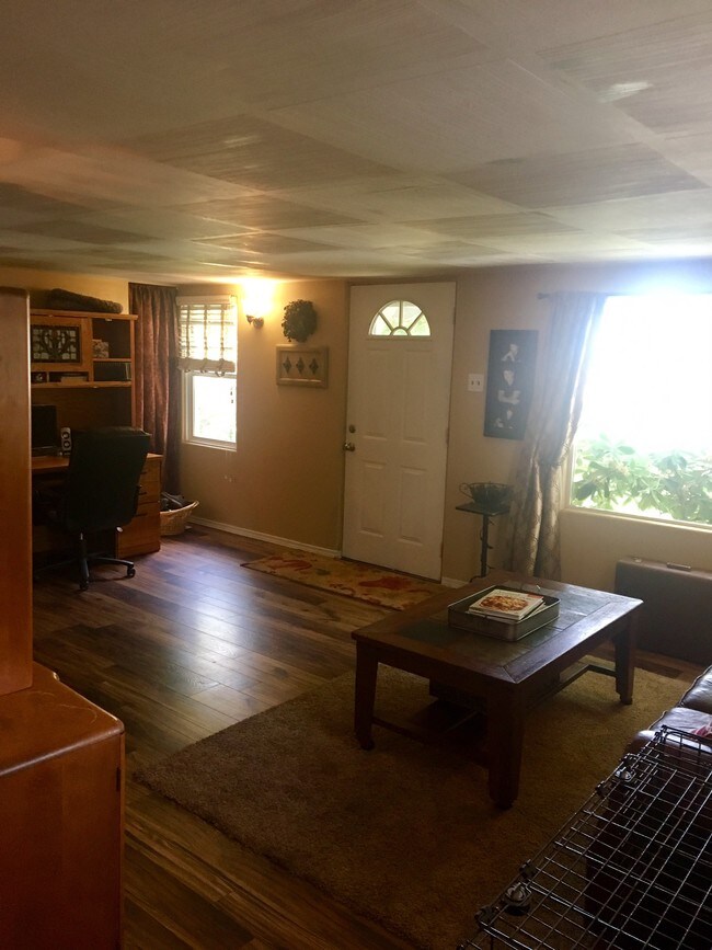 Foto del edificio - 5929 N Normandie St