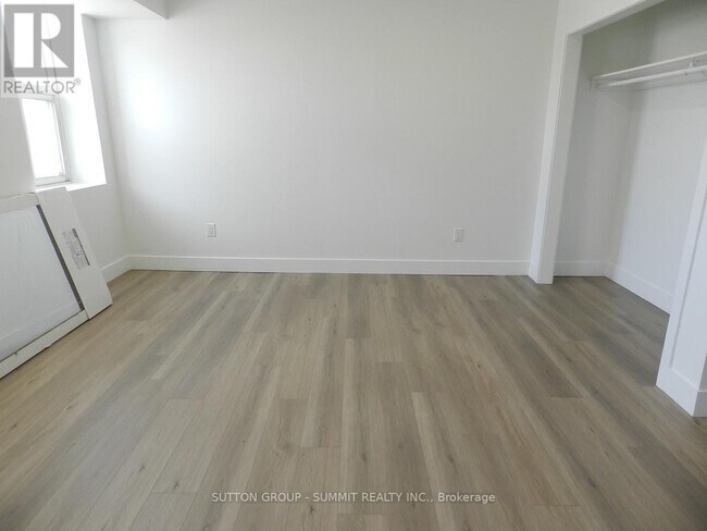 Photo du bâtiment - 577 Gerrard St E