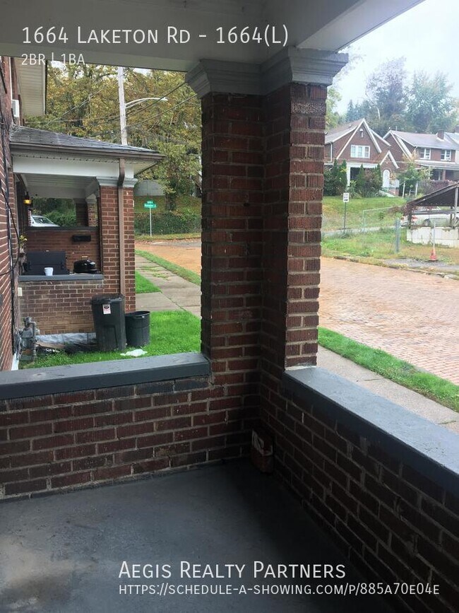 Foto del edificio - 1664 Laketon Rd