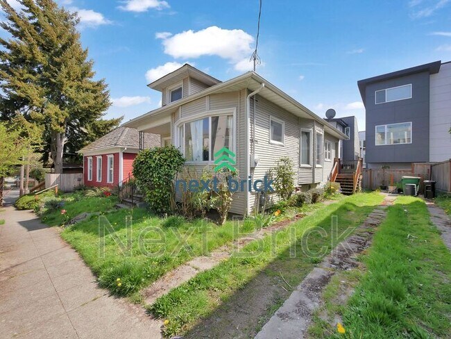 Building Photo - 2509 S Dearborn St