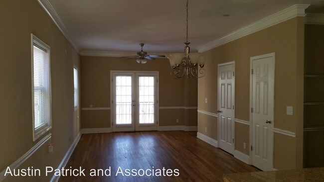 Building Photo - 1567 Laurel Park Pl SW