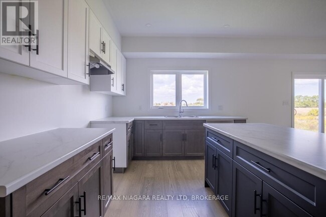 Photo du bâtiment - 158 Hillcrest Rd