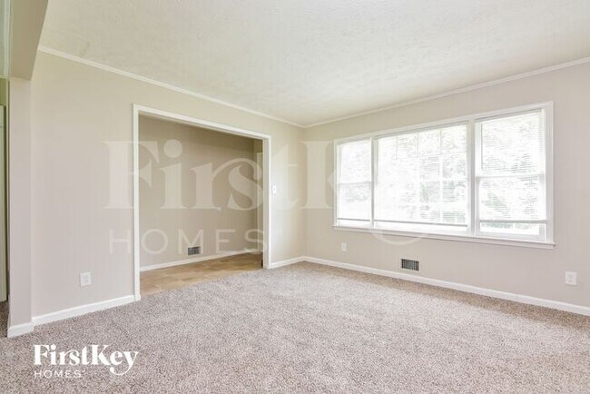 Building Photo - 5892 Hallwood Ct