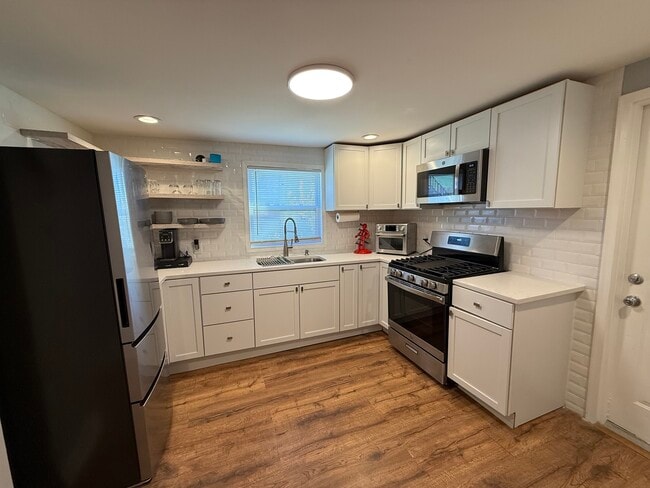 Foto del edificio - 5113 W Lexington St