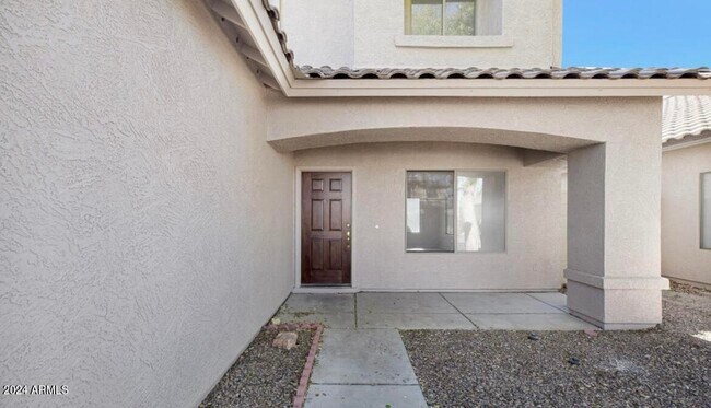 Foto del edificio - 12821 W Weldon Ave