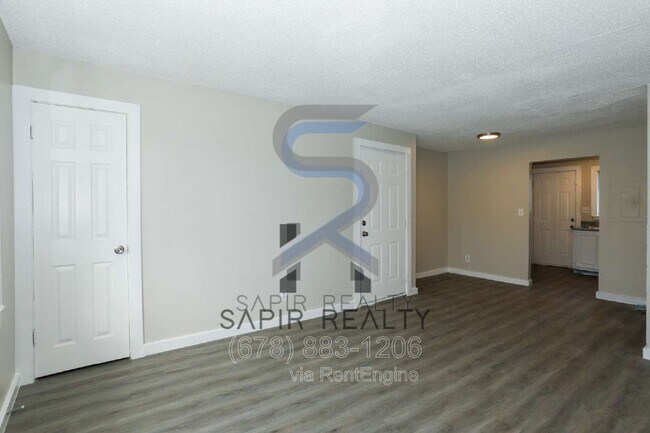 Building Photo - 2055 Alison Ct SW