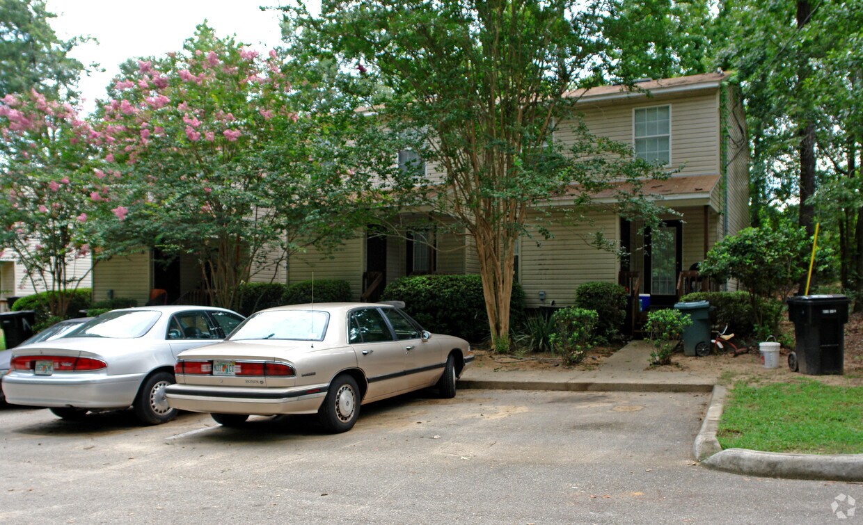 Building Photo - 1348 Ocala Rd