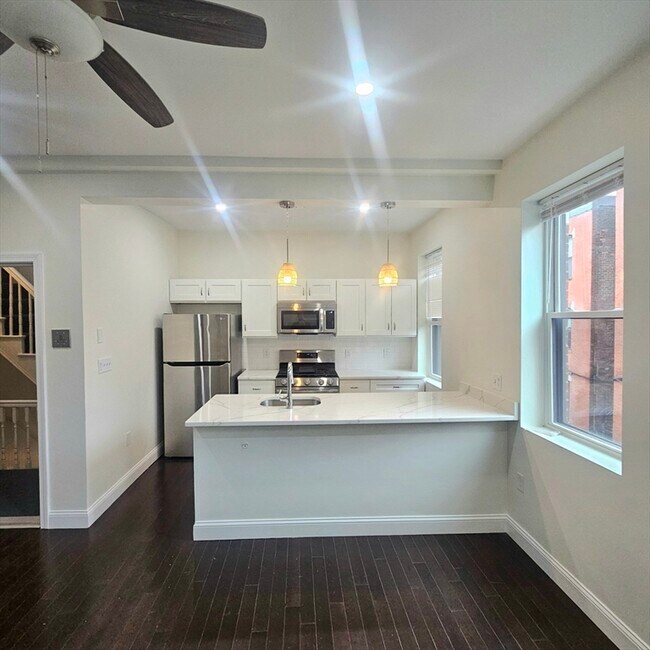 Foto del edificio - 49 Charter St