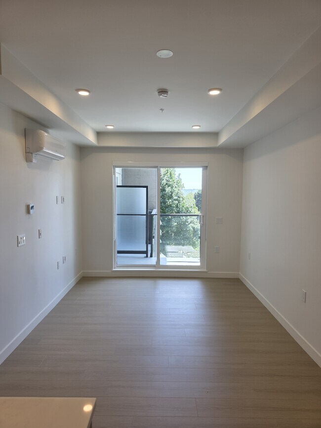 Photo du bâtiment - 82 1st St