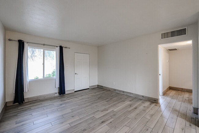 Building Photo - 3827 N 18th St