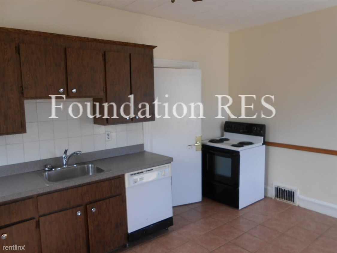 Primary Photo - 7 Morrow Rd